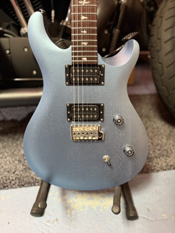 PRS SE CE24 STANDARD SATIN ELECTRIC GUITAR IN ICE BLUE METALLIC - Image 7