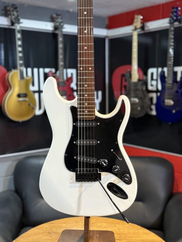 HAND BUILT STRAT STYLE CUSTOM GUITAR - Image 3