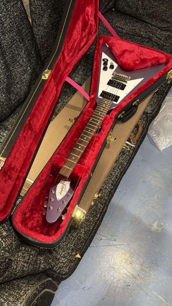 Epiphone Kirk Hammett 1979 Flying V Purple Metallic - Image 13