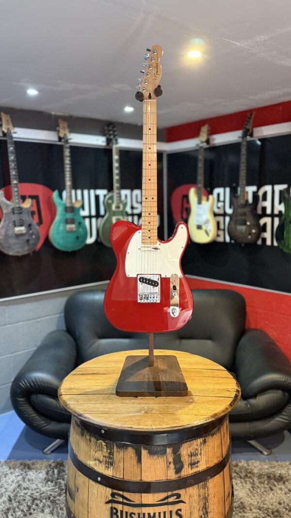 FENDER PLAYER TELECASTER IN CANDY APPLE RED - Image 8