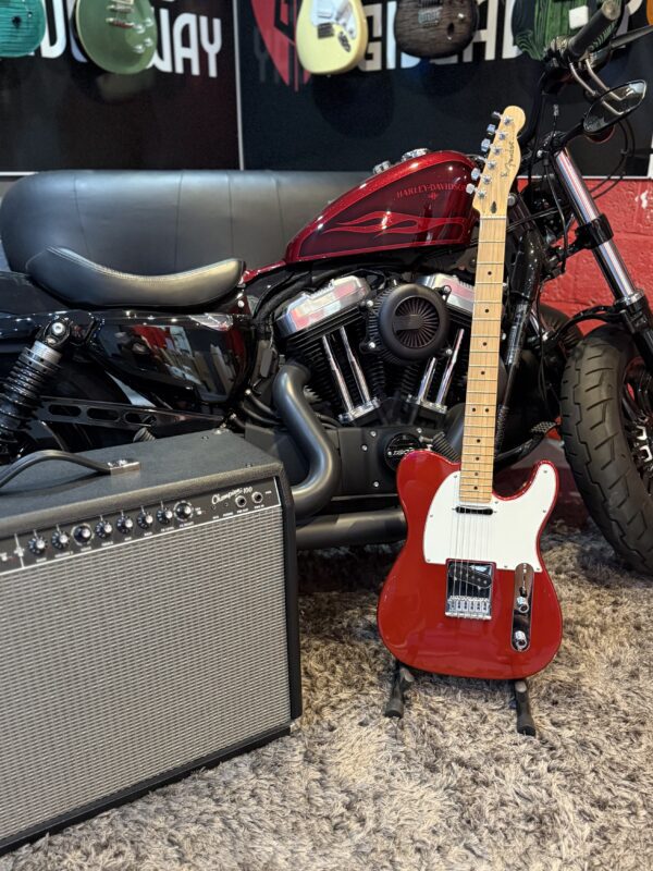 FENDER PLAYER TELECASTER IN CANDY APPLE RED - Image 6