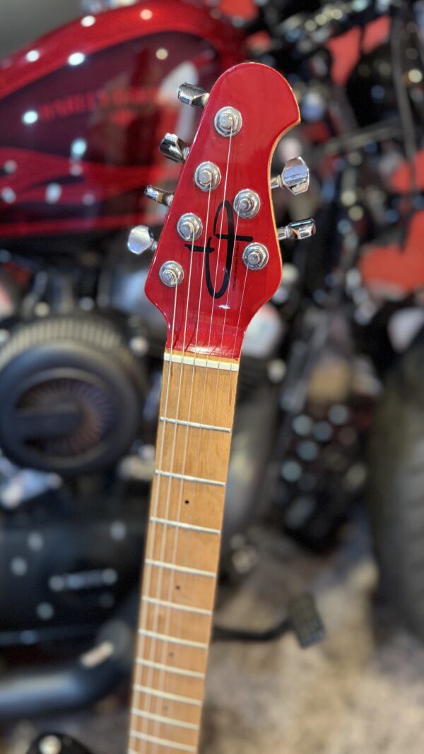MUSIC MAN AX3 99P COMP - Image 8