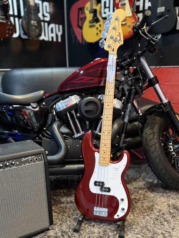 FENDER STANDARD PRECISION BASS - Image 9