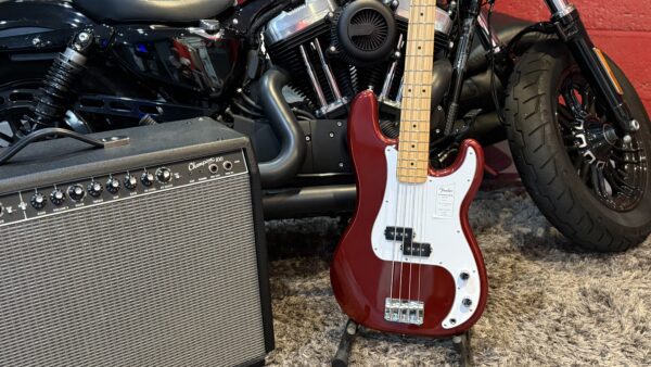 FENDER STANDARD PRECISION BASS - Image 8