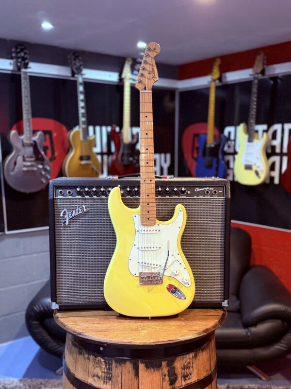 FENDER PLAYER STRAT - Image 5