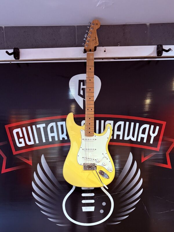 FENDER PLAYER STRAT - Image 6