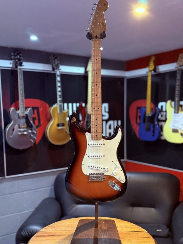 FENDER USA STRAT - Image 11