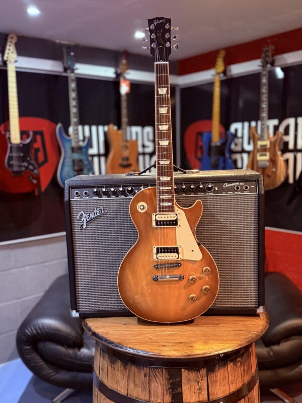 GIBSON LES PAUL TRADITIONAL PRO IN HONEY BURST - Image 7