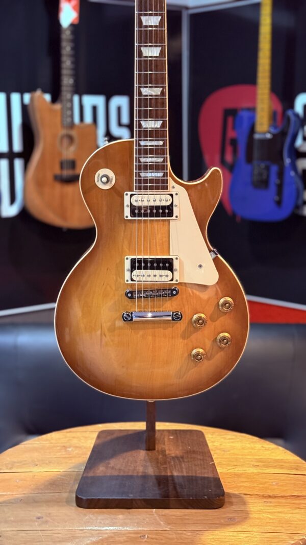 GIBSON LES PAUL TRADITIONAL PRO IN HONEY BURST - Image 4