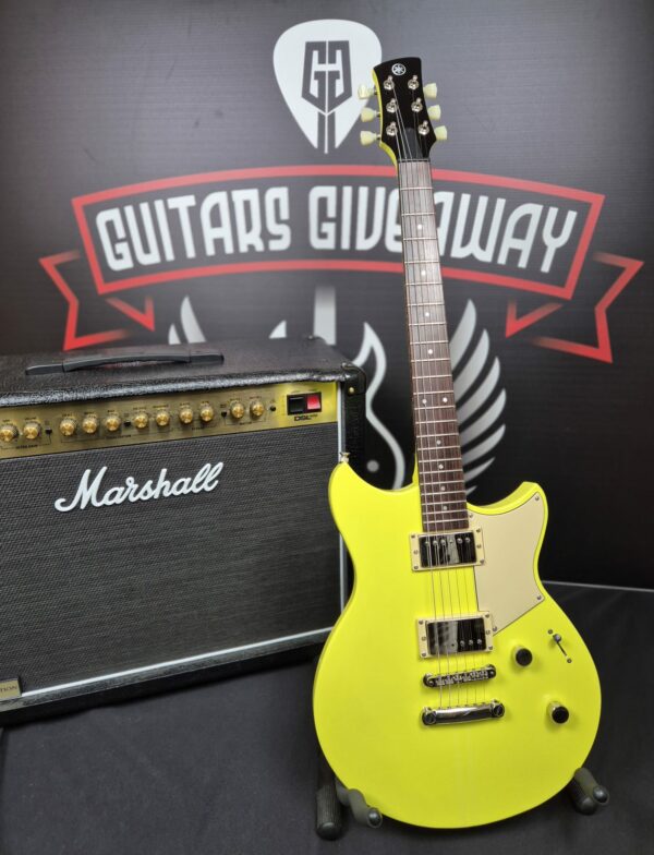 NEW YAMAHA REVSTAR ELEMENT RSE20 IN NEON YELLOW - Guitars Giveaway