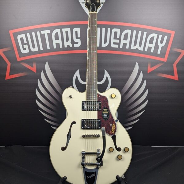 New Gretsch G2622T Streamliner Center Block white
